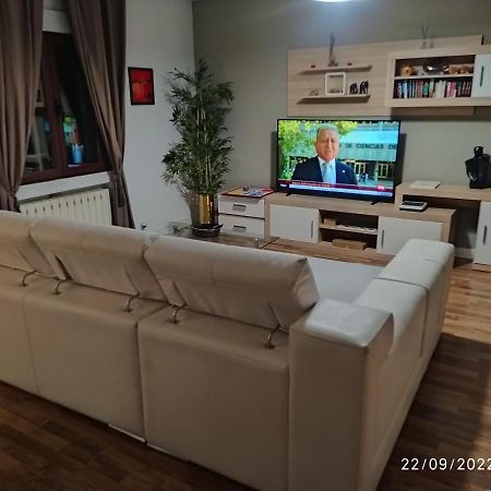 Appartement Piso Navas à Navas de San Antonio Extérieur photo